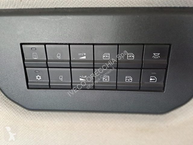 جرار Iveco S-WAY AS440S51T/P