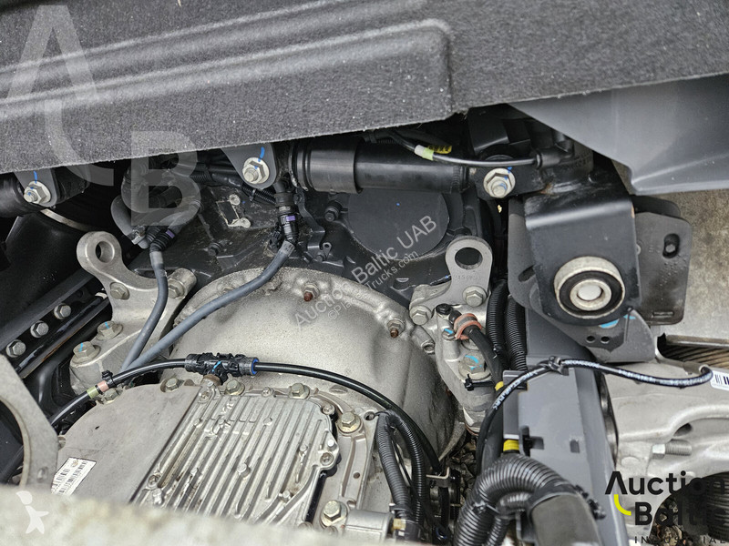 جرار Renault D Wide