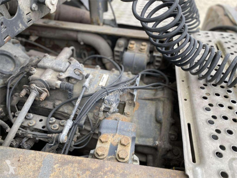 جرار Scania R420 , hidraulika, 2 miegamosios vi