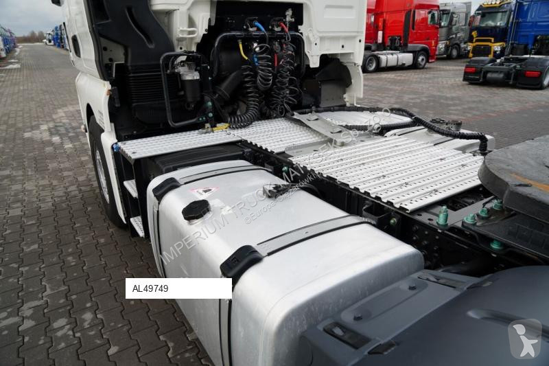 Влекач MAN TGX 18. 430
