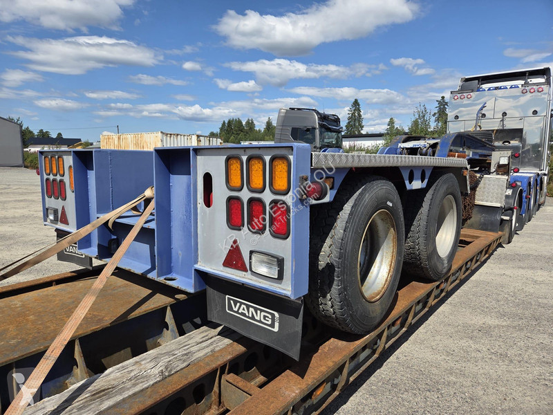 Trattore Stradale Volvo 750 8x4+2 GCW 180 ton /...