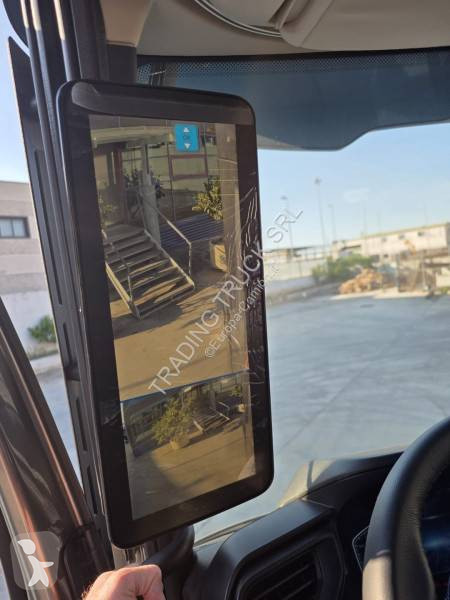 جرار Iveco