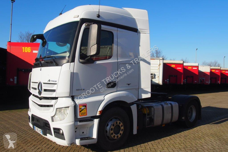 Tracteur Mercedes 1845