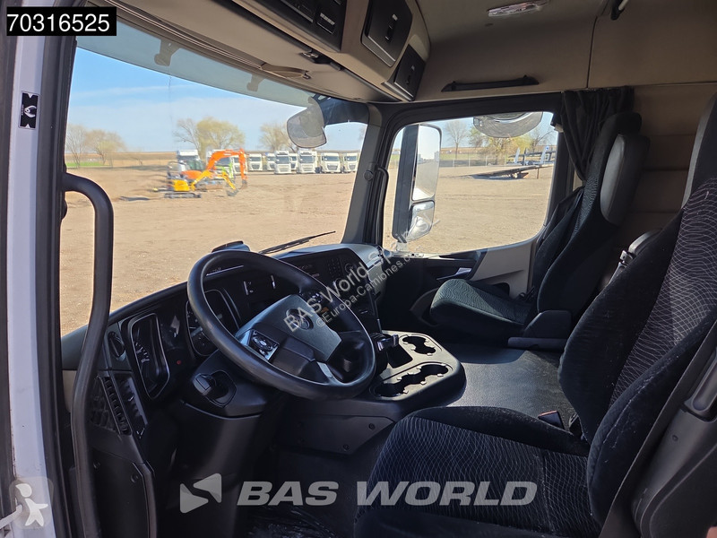 جرار Mercedes 1843 4X2 ClassicSpace Retarder