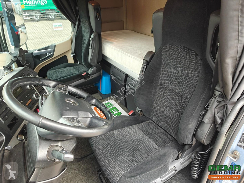 جرار Mercedes 1845 4x2 Bigspace Euro6 - MEGA -...