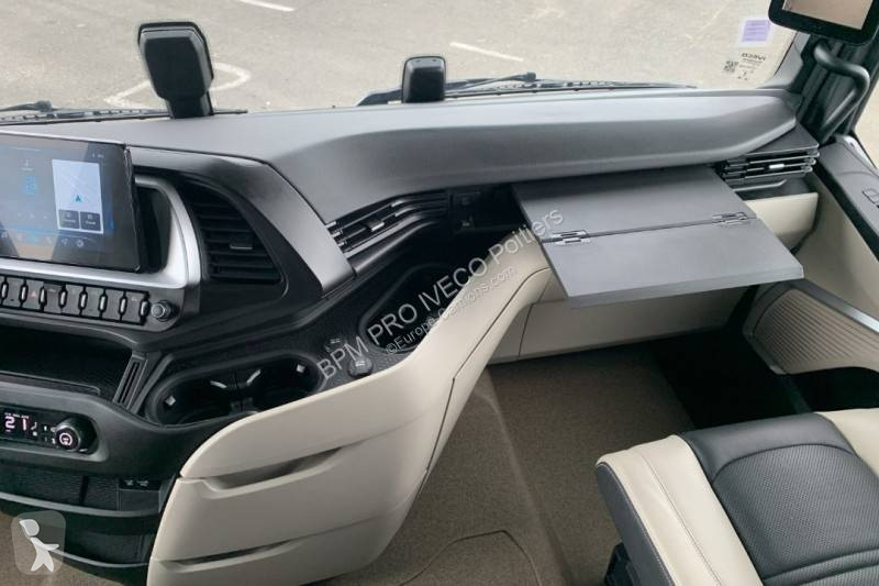 جرار Iveco