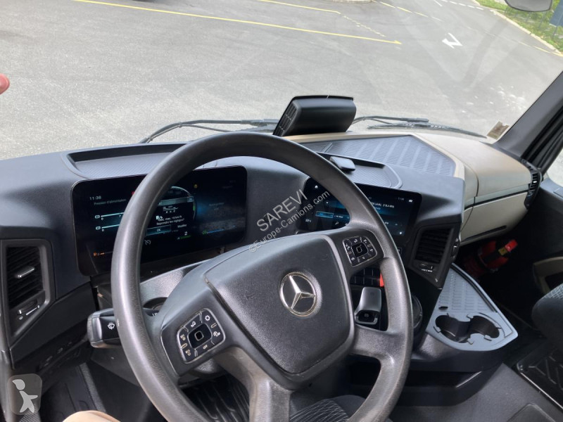جرار Mercedes 1848 LS