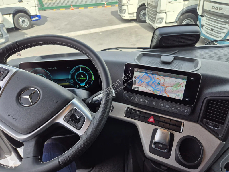 جرار Mercedes e ACTROS 300 LS FULL ELECTRIC