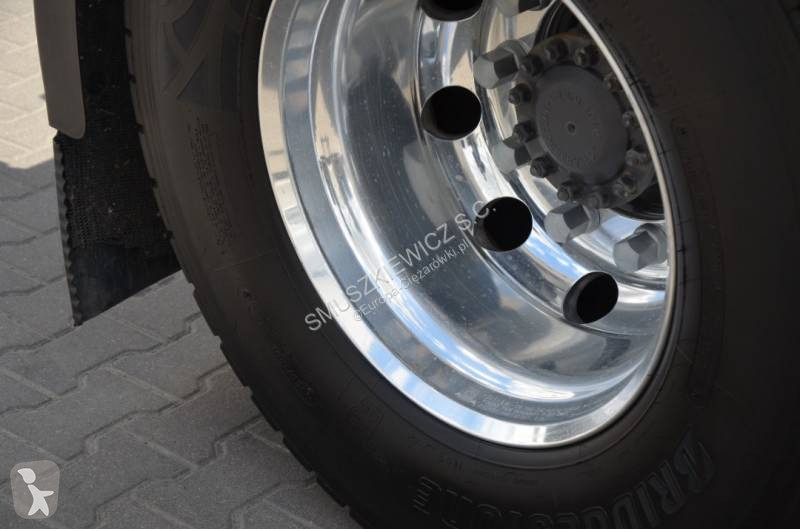 جرار Volvo