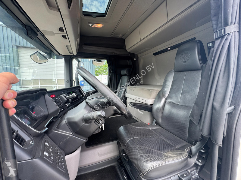 جرار Scania R580 V8 6x2 Boogie Full Air...