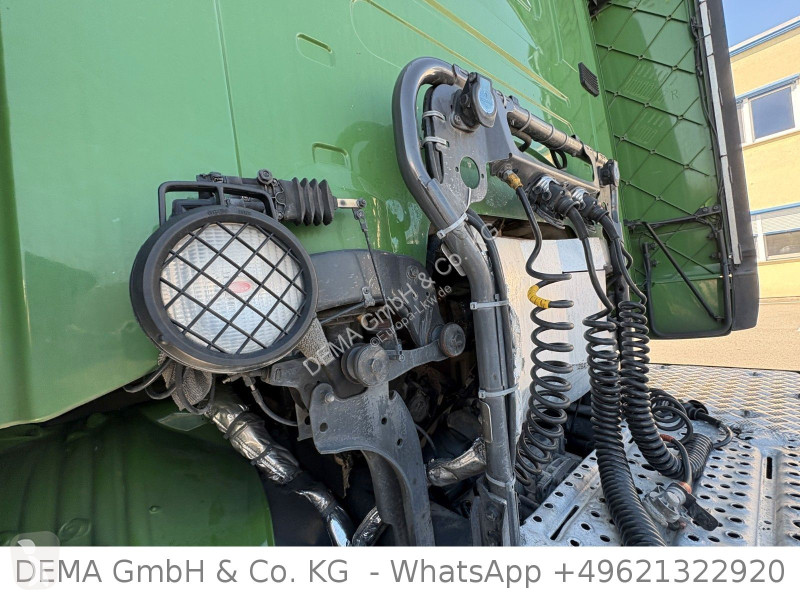 جرار Scania...