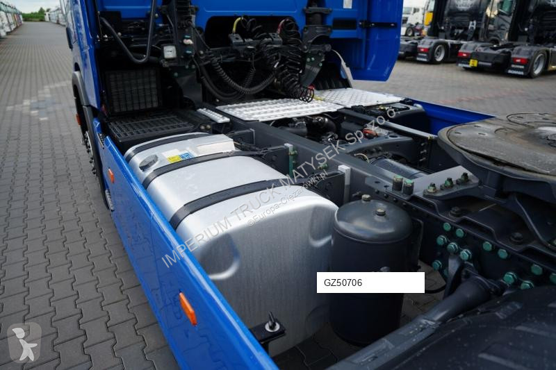 Cap tractor Scania