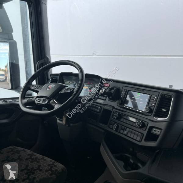 Cap tractor Scania