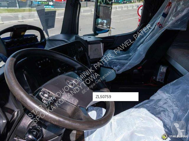 Влекач Mercedes MERCEDES BENZ 3251 8x4 Fassi F...