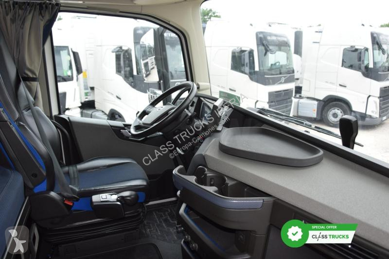 Тягач Volvo 500 Globetrotter XL
