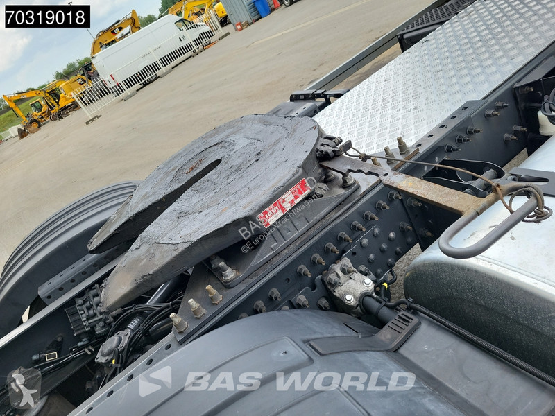 جرار Volvo FM 370 FM 4X2 -Truck APK 04-2027
