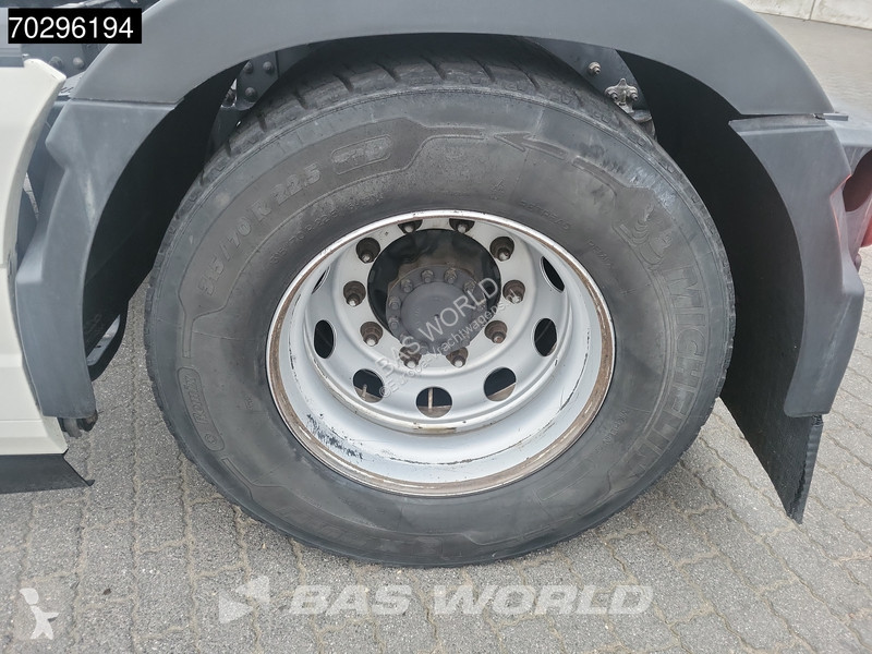 جرار Volvo 420  4X2 VEB+ Euro 6
