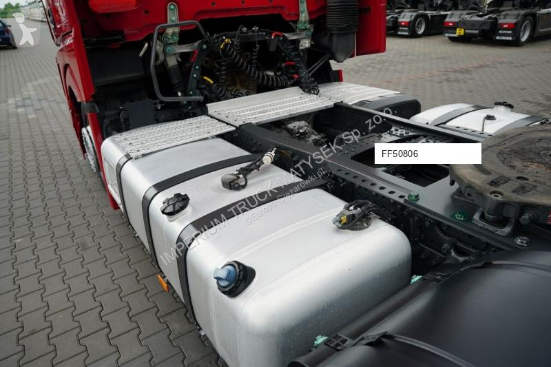 Влекач Mercedes ACTROS 1845