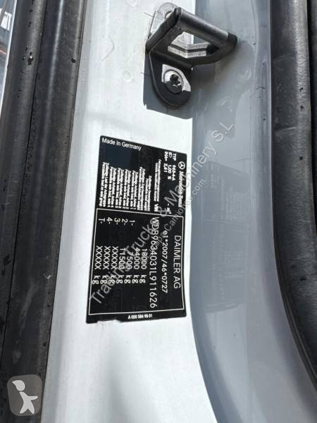 Тягач Mercedes