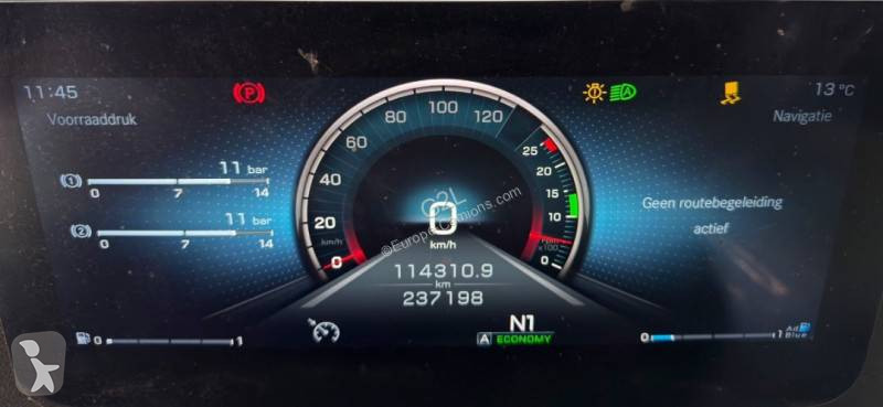 جرار Mercedes