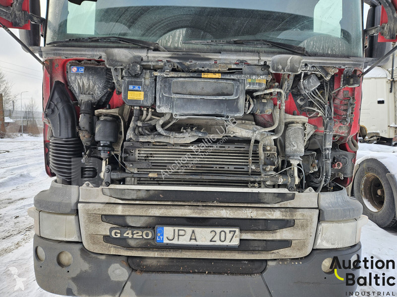 جرار Scania 420