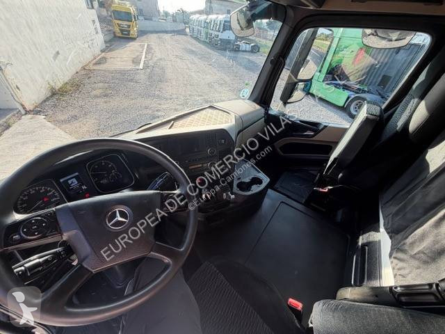 جرار Mercedes