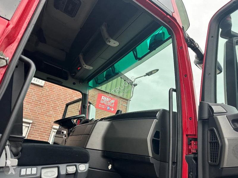 جرار MAN 33.560 6X4 EURO 6 - 113 TON - 290400 KM