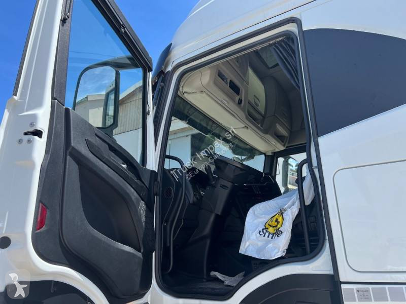 جرار Iveco