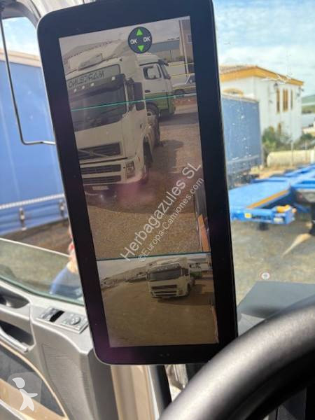 جرار Mercedes