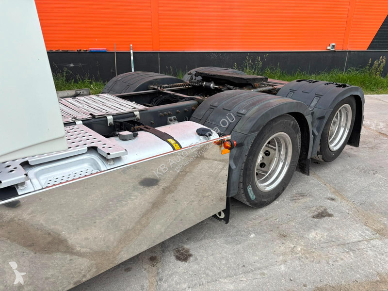 Cabeza tractora Volvo 6x2 DOUBLE BOGIE