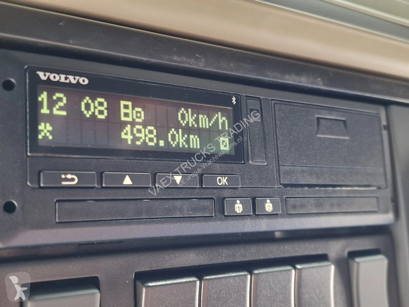 Traktor Volvo 13500 Aero Globetrotter XL 4x2 -...