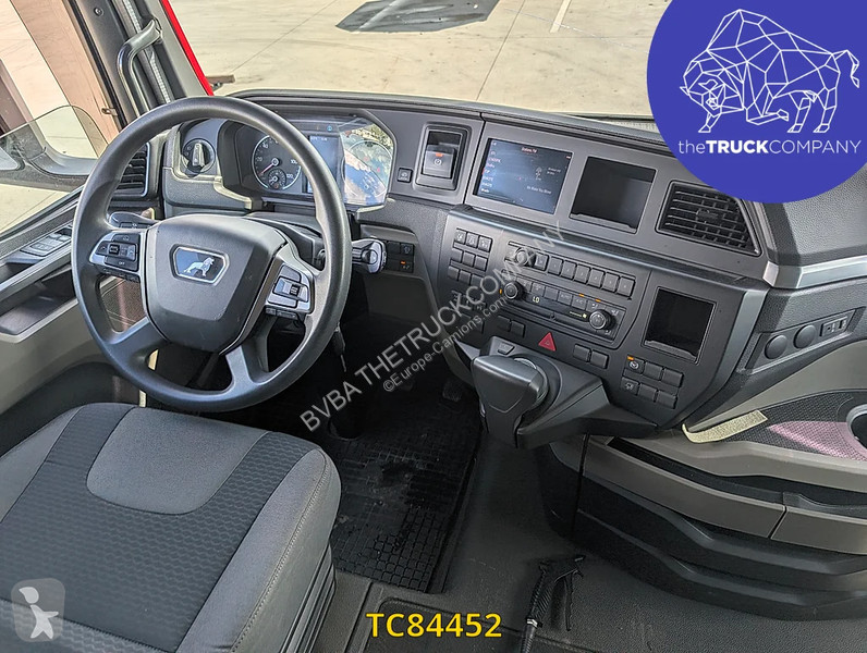 جرار MAN 18.470