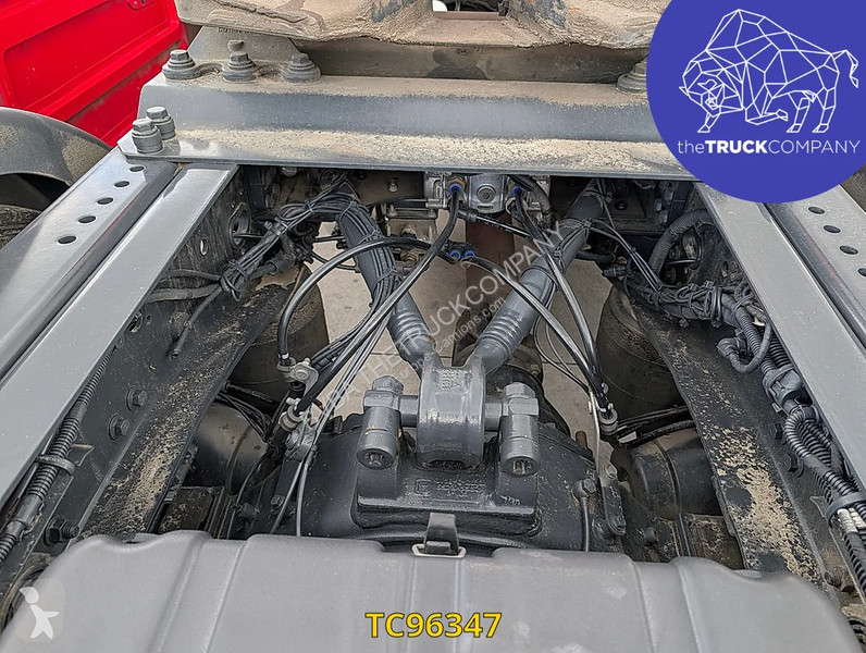 Iveco S-Way 490 tractor unit