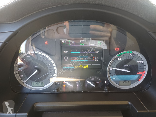 جرار Iveco S-WAY AS440S53T/P