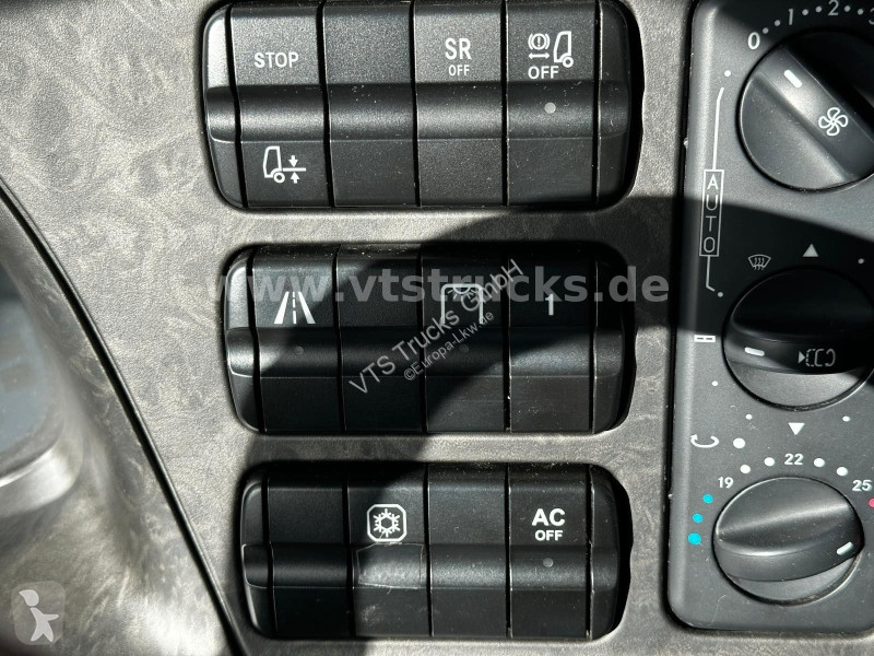 جرار Mercedes 1846 LS MP3 *Black-Liner*