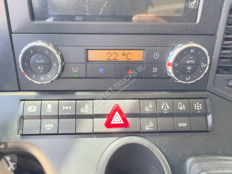 جرار Mercedes