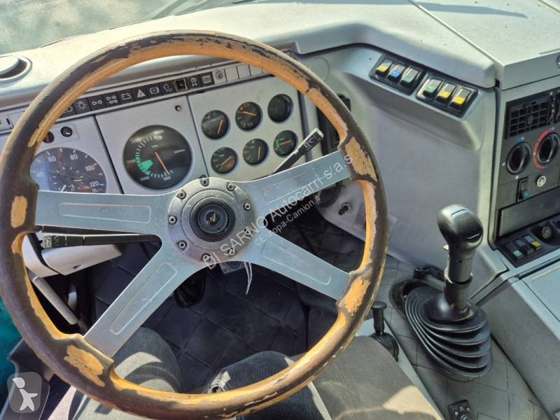 Iveco  tractor unit