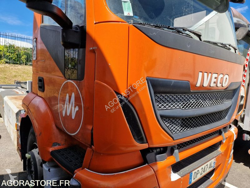 شاحنة Iveco 190S33