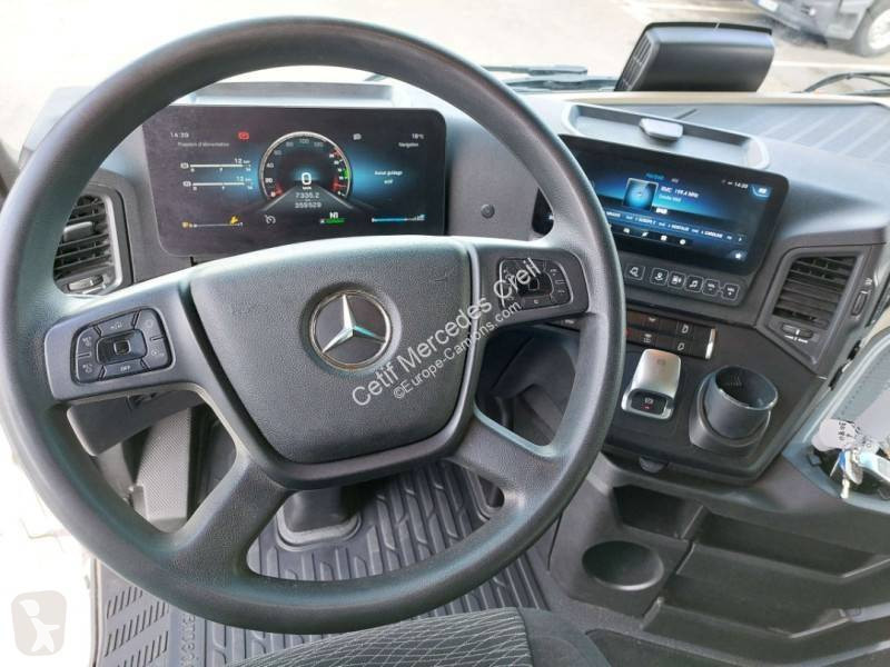 جرار Mercedes