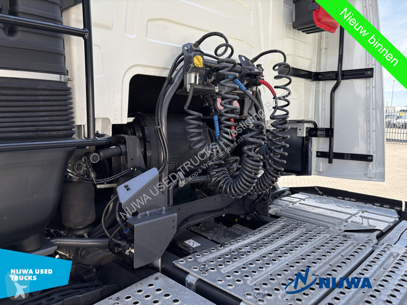 جرار Volvo 500 XL 4x2 I-Save + I-Park