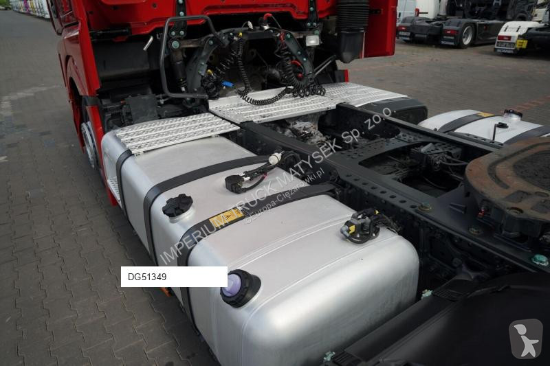 جرار Mercedes ACTROS 1845
