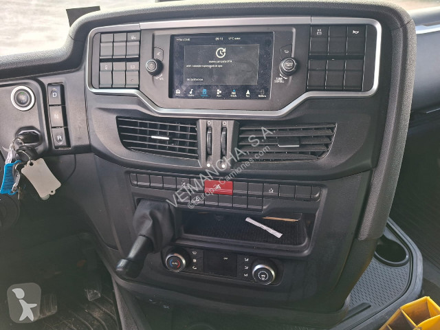 Nyergesvontató Iveco Stralis AS440S49T/P