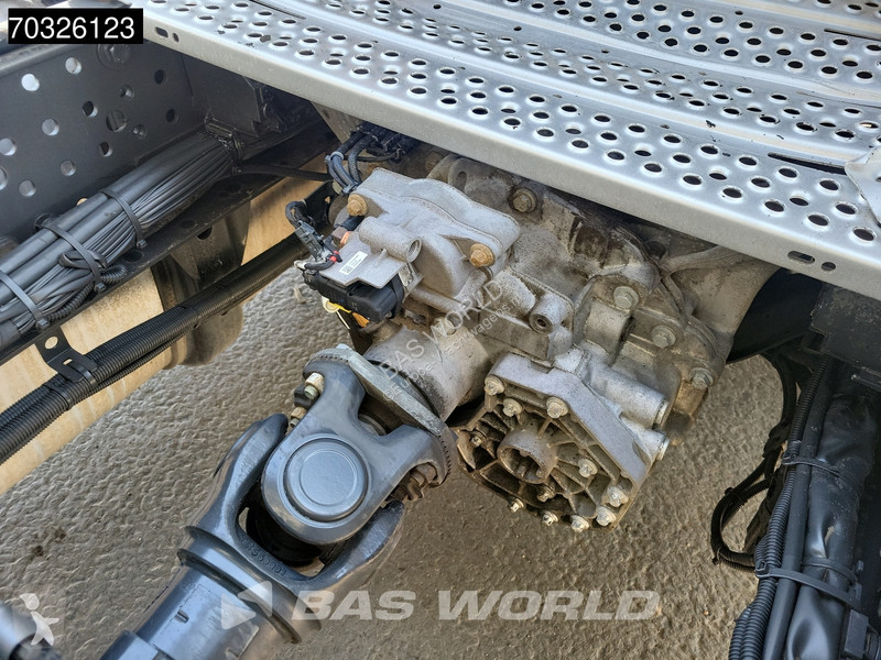 Trekker Mercedes 1842 4X2 StreamSpace Standklima