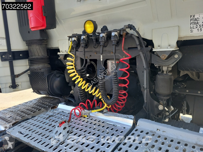 Trekker Iveco S-Way 460 S-Way 4X2 Mega Retarder...