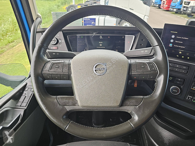 جرار Volvo 460 5 2X TANK VEB+ IPC