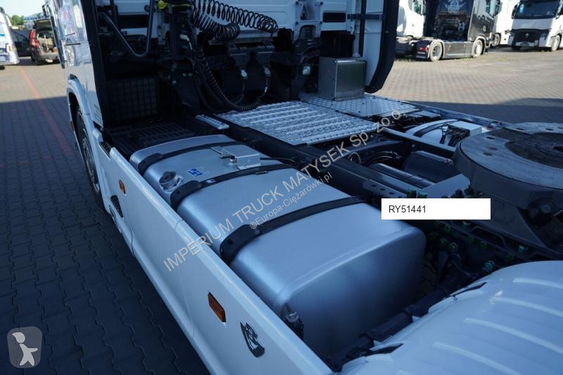 جرار Scania S 580