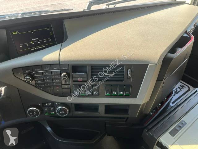 جرار Volvo