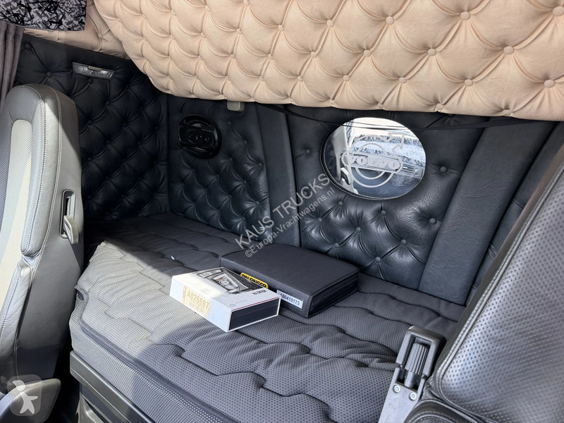 جرار Volvo 6X4 Euro 6 Palfinger PK 53002 +...