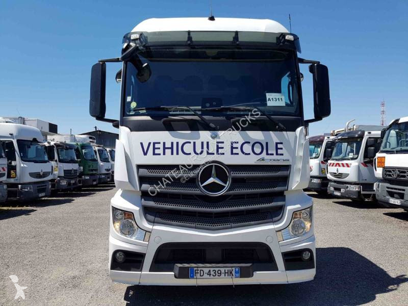 جرار Mercedes