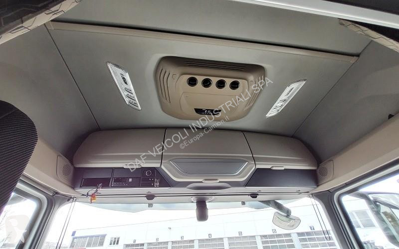 جرار DAF XG  FT 4X2